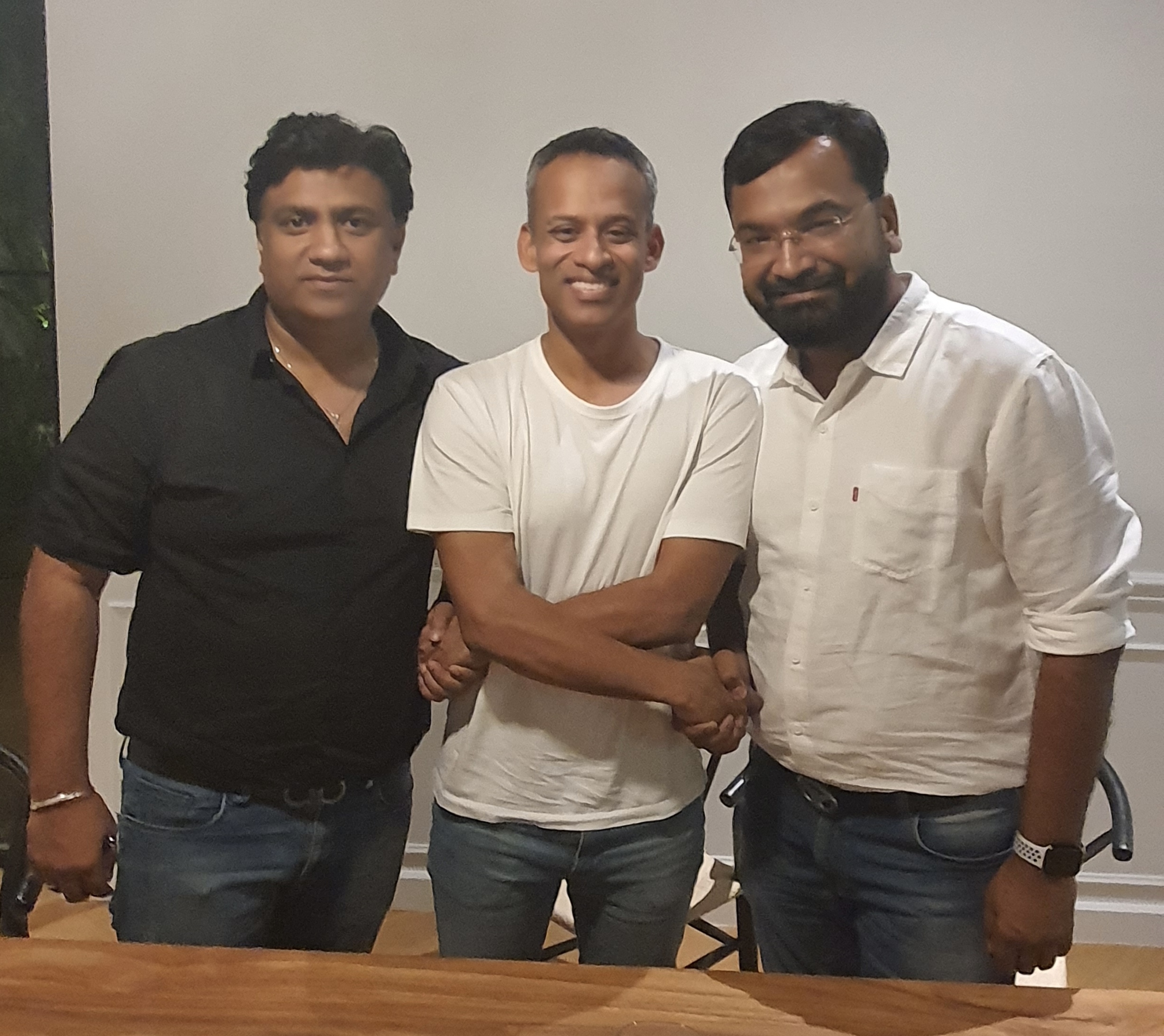Left side - Nilesh Gupta ( dhiOmics founder), Srinivas Rao Gattamneni ( CEO, ADA), Prabhat Agarwal (dhiOmics Founder).